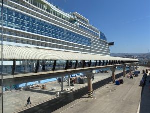 Royal Caribbean realiza viagem inaugural do Legend of the Seas